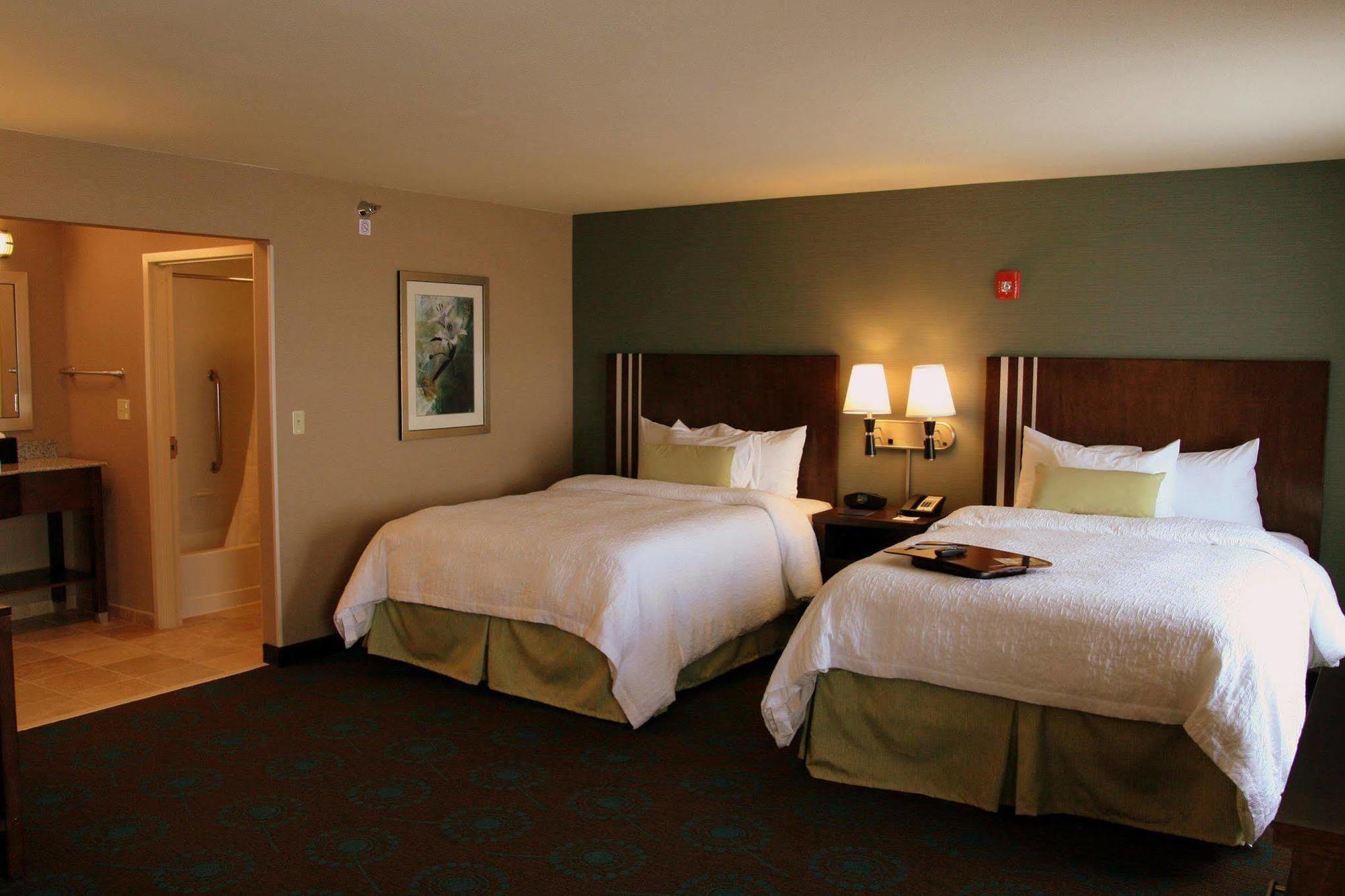 Hampton Inn And Suites - Lincoln Northeast Номер фото